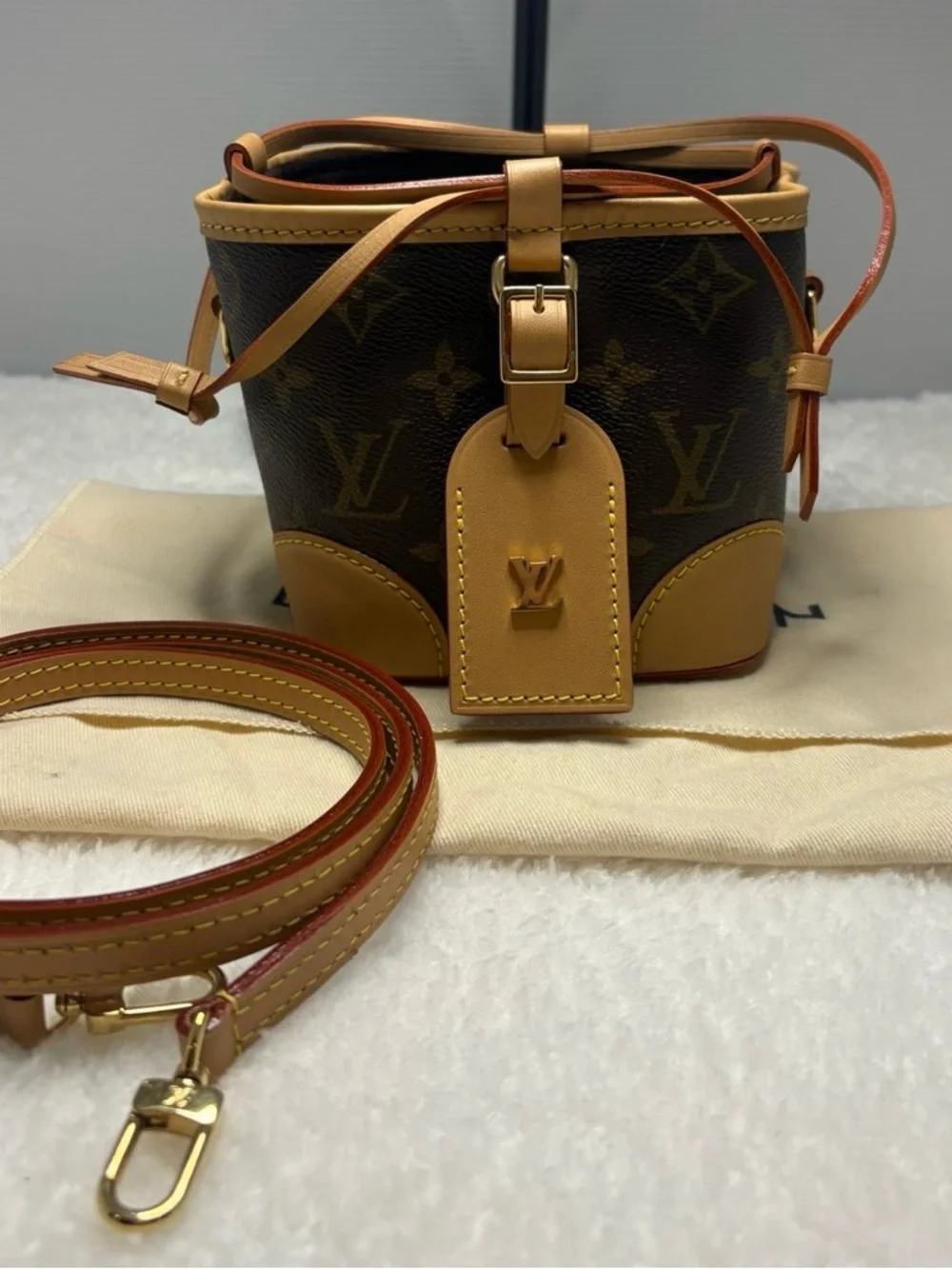 Louis Vuitton Monogram Noe Mini Bag - Picture 8 of 11